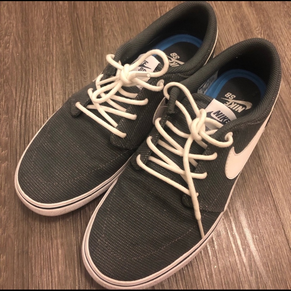 Grey Nike SB Sneakers